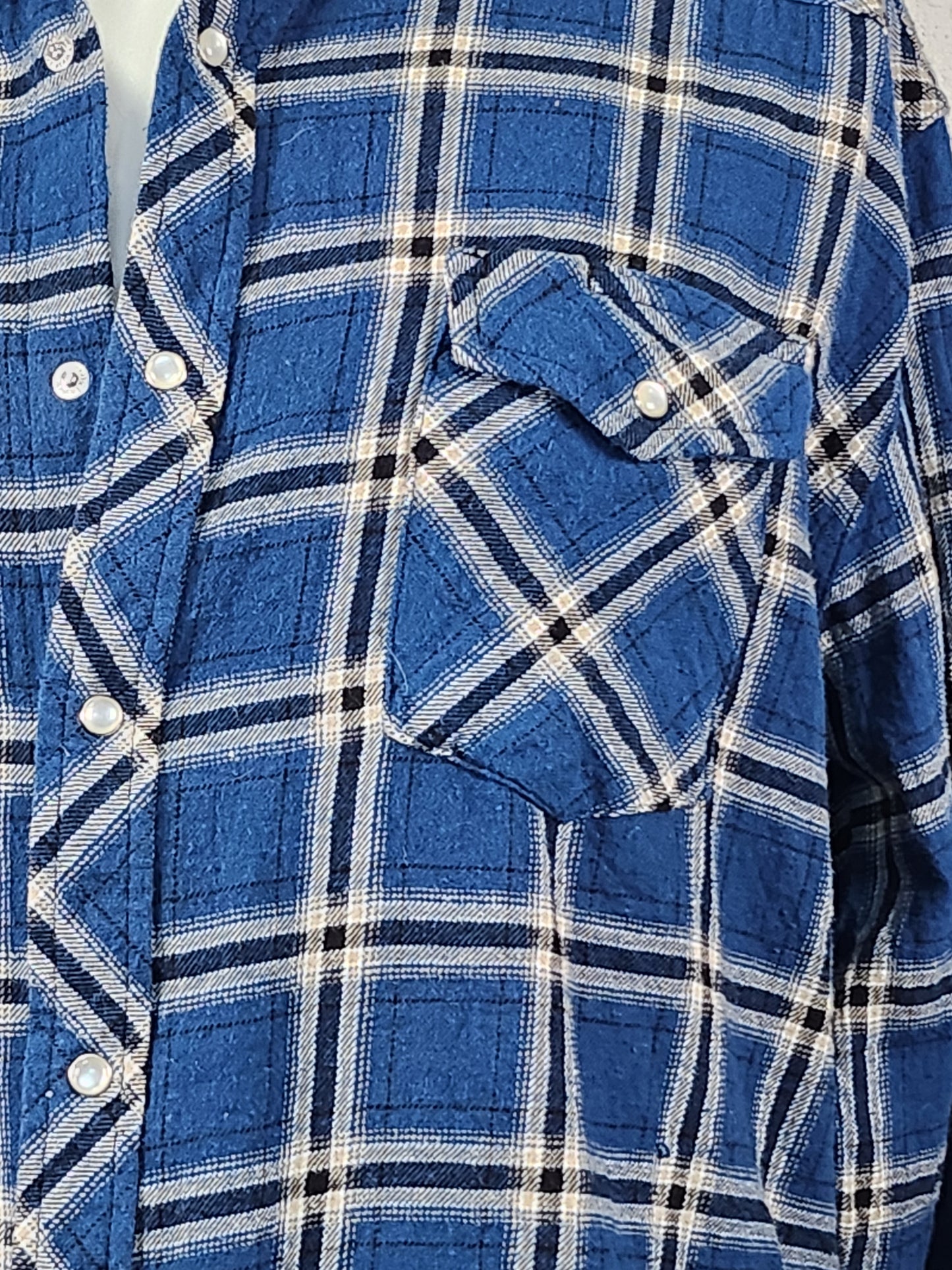 Wrangler Blue Plaid Flannel Pearl Snap Shirt