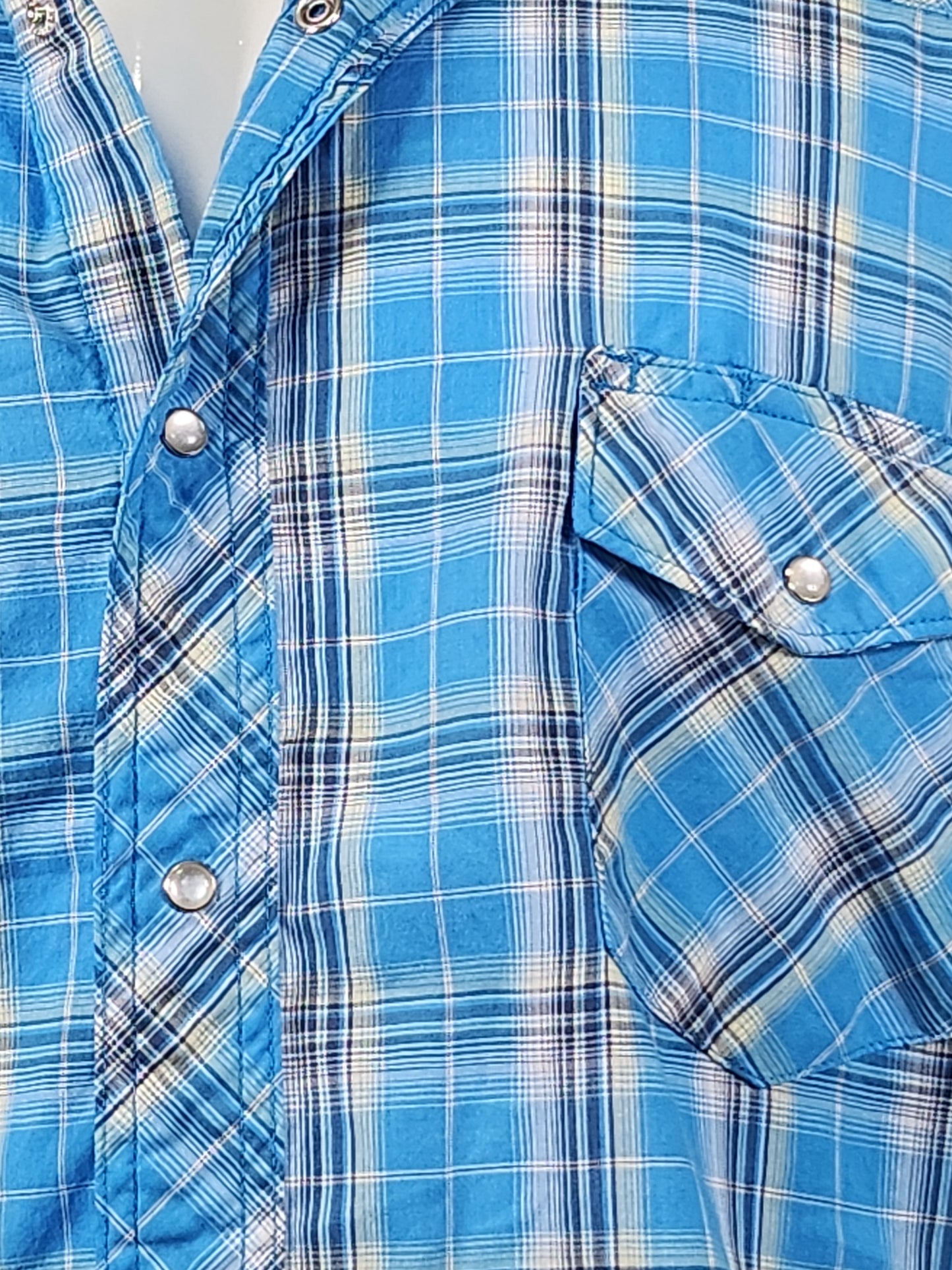 Wrangler Blue Plaid Light Weight Pearl Snap Shirt