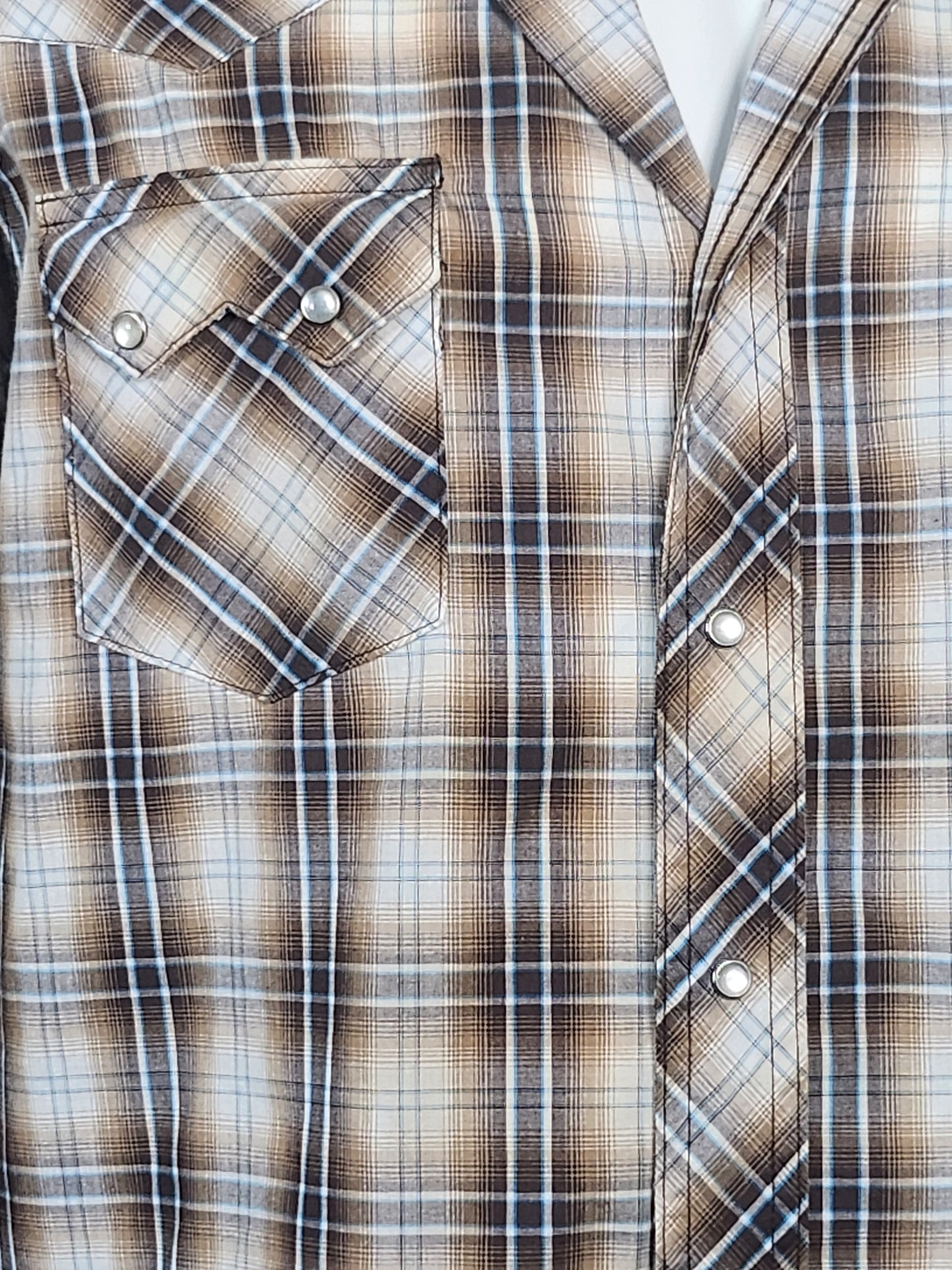 Wrangler Light Weight Pearl Snap Shirt